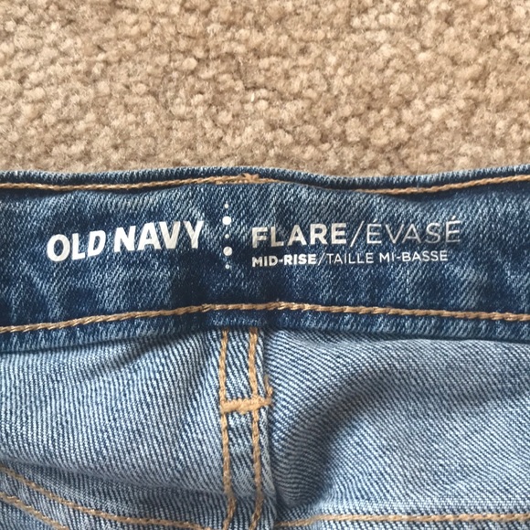 Old Navy - Mid Rise Flare Jeans - Picture 2 of 4